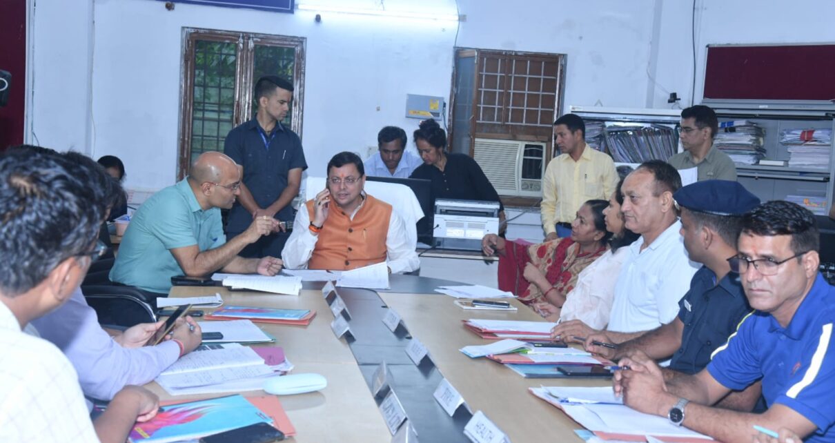 "Chief Minister Pushkar Singh Dhami Puts Administration on Alert During Monsoon, Instructs District Magistrates to Tackle Flooding"