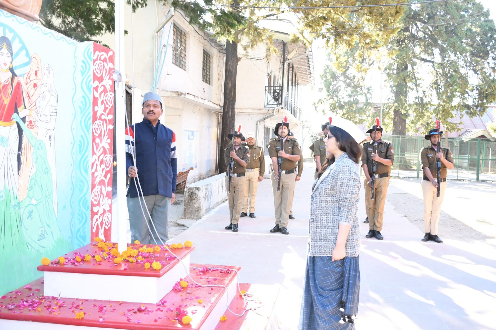 नैनीताल में हर्षोल्लास के साथ मनाया गया 76वां गणतंत्र दिवस