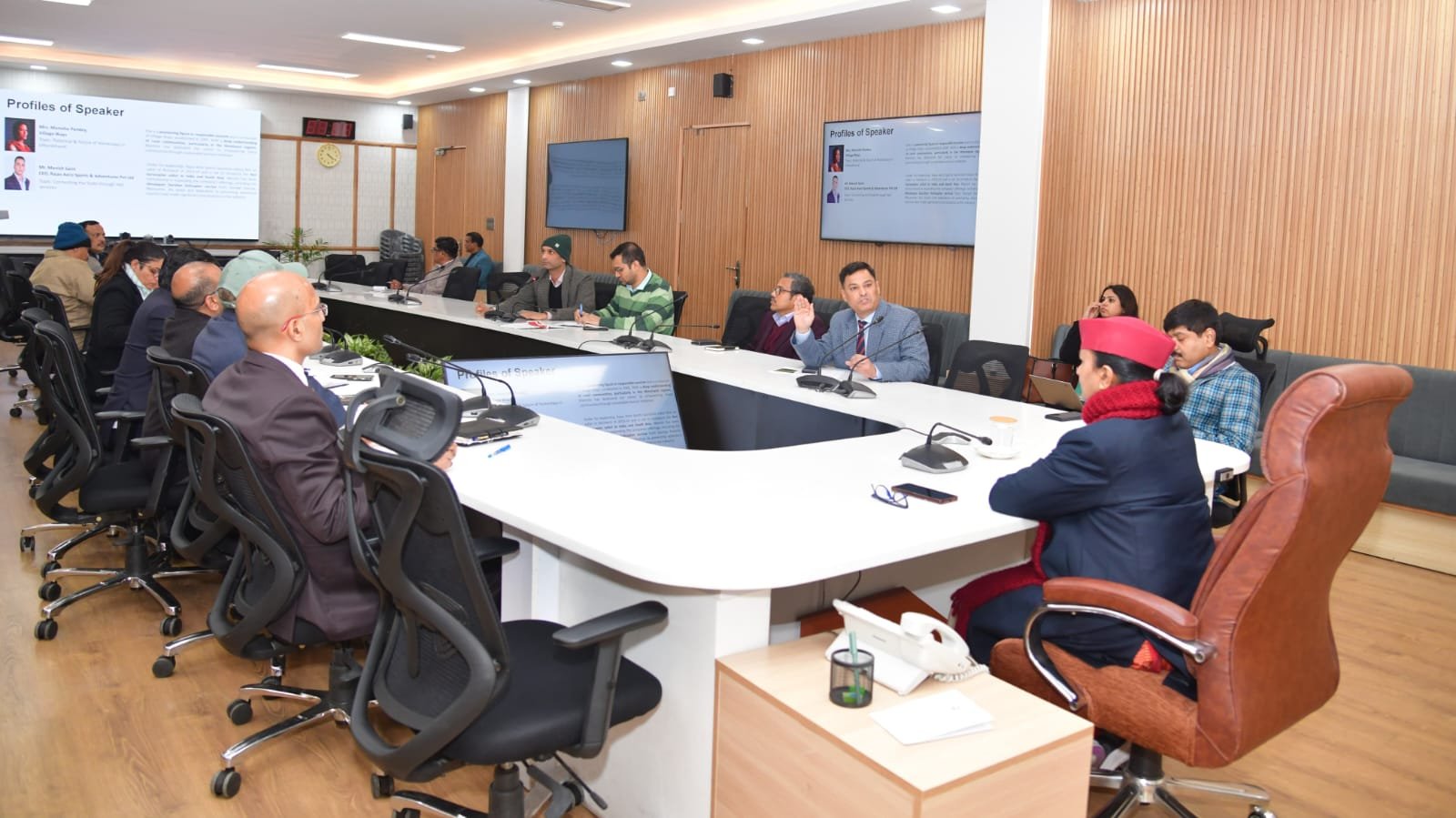 मुख्य सचिव राधा रतूड़ी ने प्रवासी उत्तराखण्डी सम्मेलन की तैयारियों की समीक्षा की