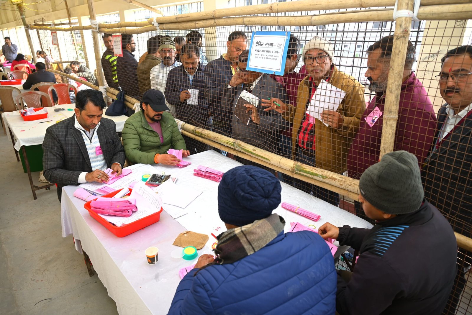 रामनगर नगर निकाय के चुनाव में अध्यक्ष पद के लिए अभी तक लगभग 13,526 वोटो की हूई गिनती।