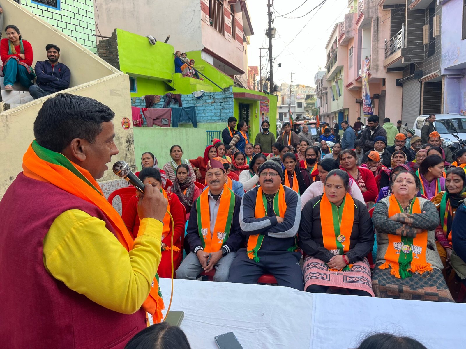 रामनगर में भाजपा का प्रचार तेज मदन मोहन जोशी ने जनता से किया विकास के लिए वोट देने की अपील : रामनगर को नई दिशा देने का वादा