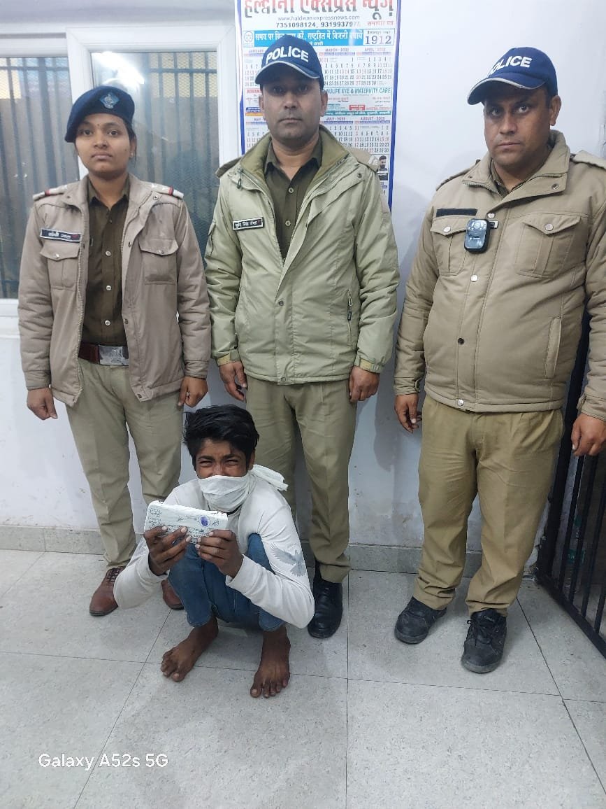 शातिर मोबाइल चोर गिरफ्तार, पुलिस ने 24 घंटे में किया खुलासा