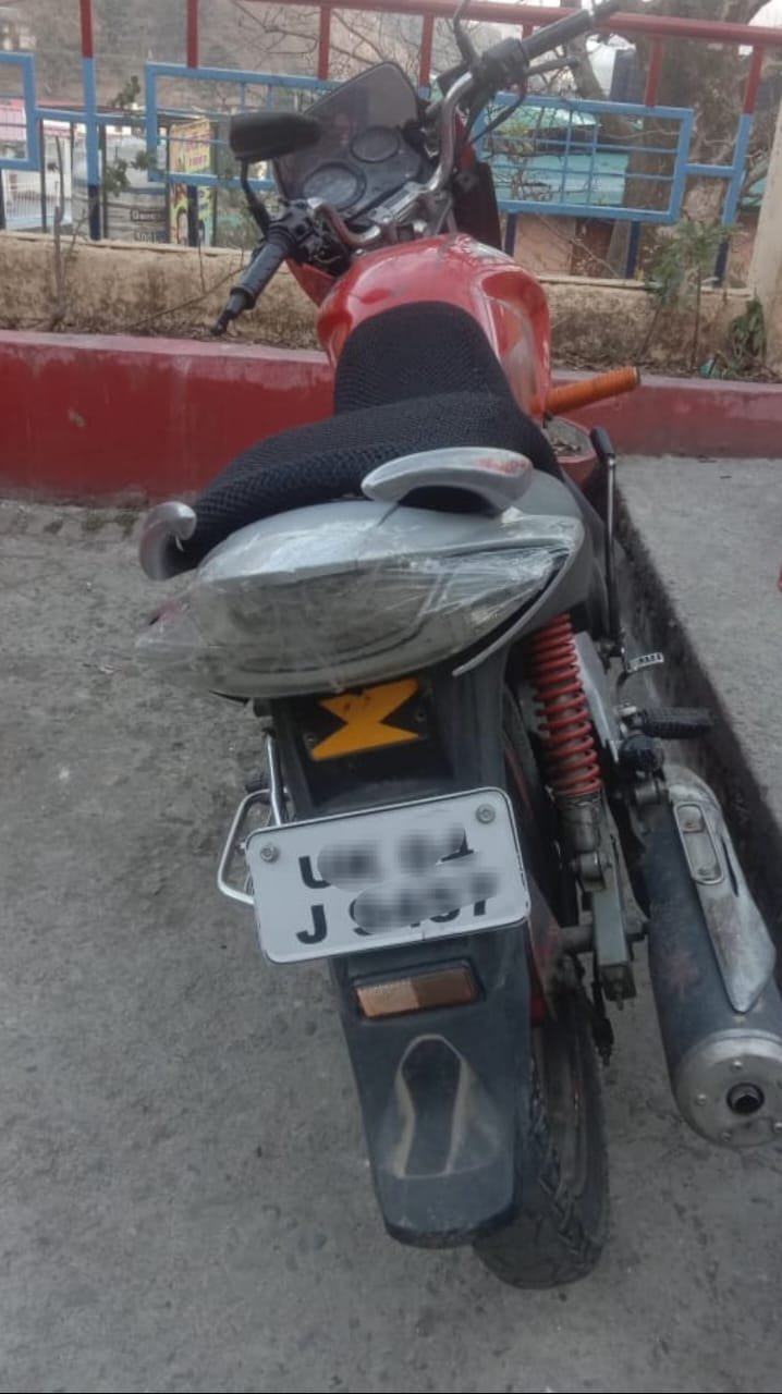 नैनीताल पुलिस का कड़ा संदेश: नाबालिगों को वाहन देने पर होगी कार्रवाई