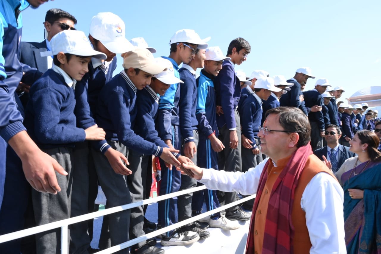 टिहरी झील कोटी कॉलोनी पहुंचकर मुख्यमंत्री ने बढ़ाया खिलाड़ियों का उत्साह।