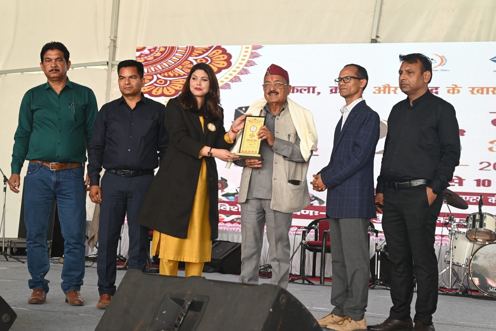 हल्द्वानी में सरस आजीविका मेले का समापन, लोकल उत्पादों को मिली नई पहचान।