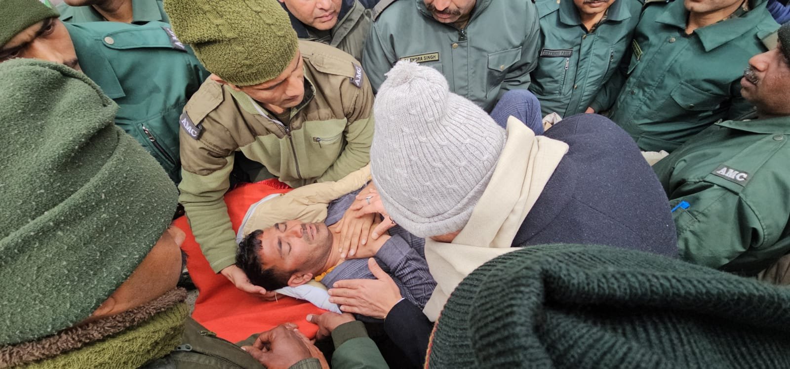माणा क्षेत्र में सेना और आईटीबीपी का सफल रेस्क्यू अभियान, 47 लोग सुरक्षित, 6 घायलों को पहुंचाया गया अस्पताल