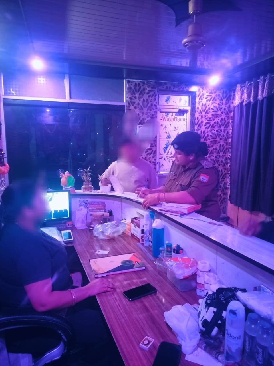 एंटी ह्यूमन ट्रैफिकिंग सेल की बड़ी कार्रवाई: स्पा सेंटरों पर निरीक्षण, लाखों का जुर्माना