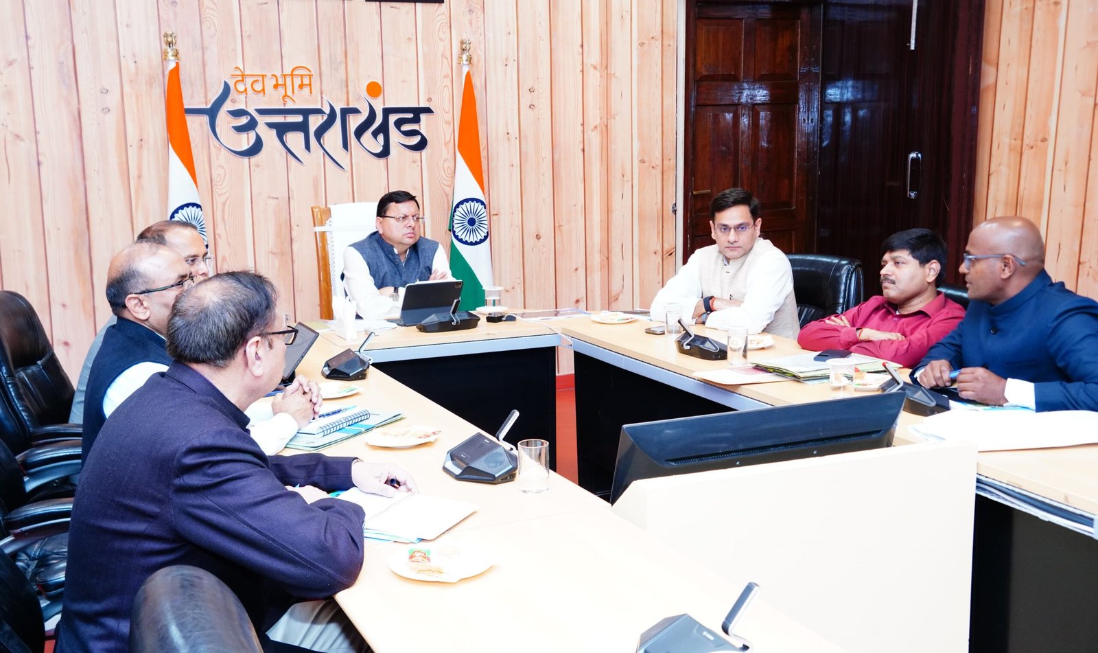 मुख्यमंत्री ने मत्स्य विभाग की समीक्षा के दौरान विभाग की गेेम चेंजर योजनाओं को स्वरोजगार सृजन के साथ आर्थिकी को बढ़़ावा देने वाला बताया।