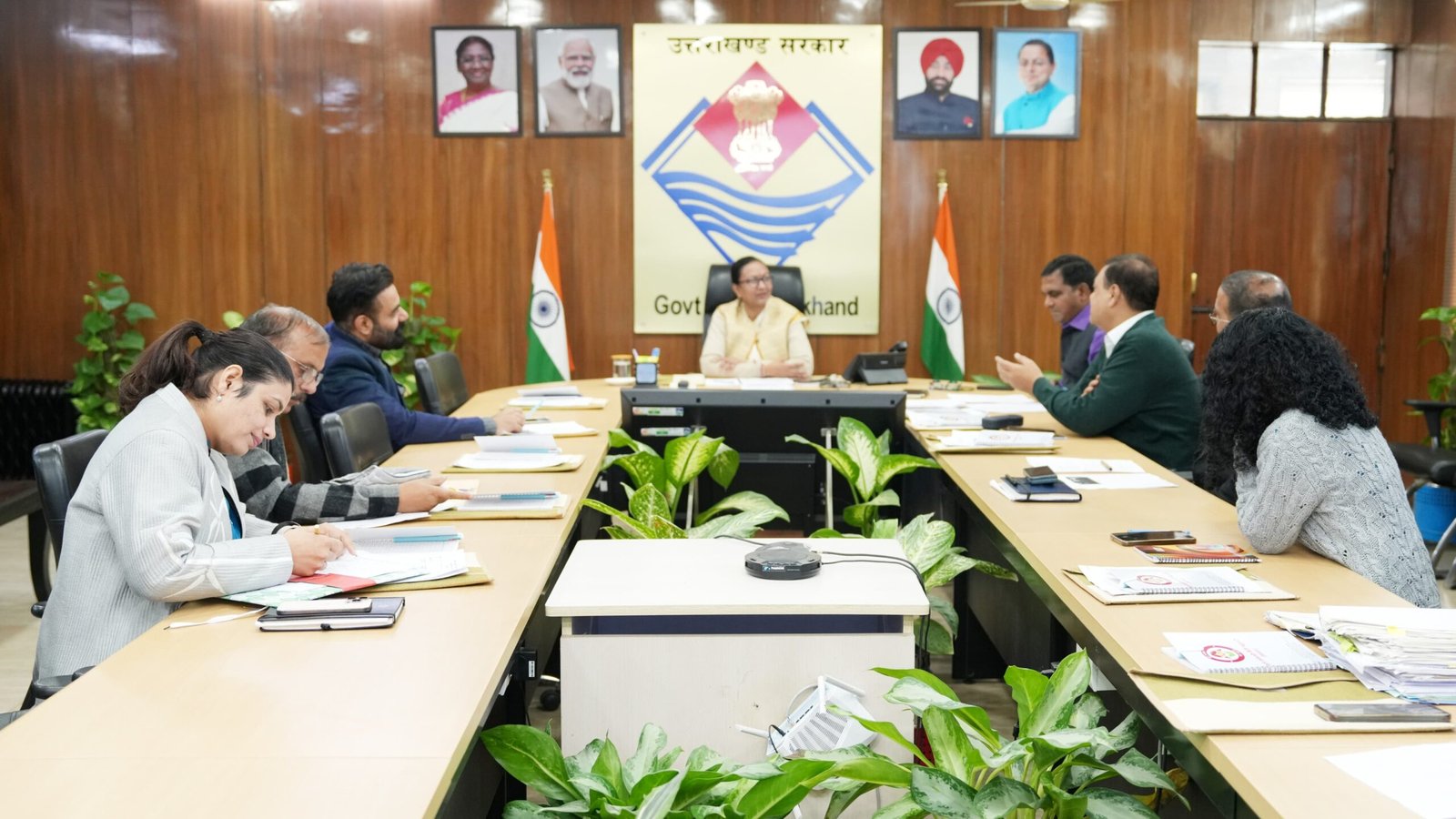महिला सशक्तिकरण योजनाओं का Performance Audit अनिवार्य, दूरस्थ क्षेत्रों में सैनेटरी नैपकिन वितरण की नई कार्ययोजना।