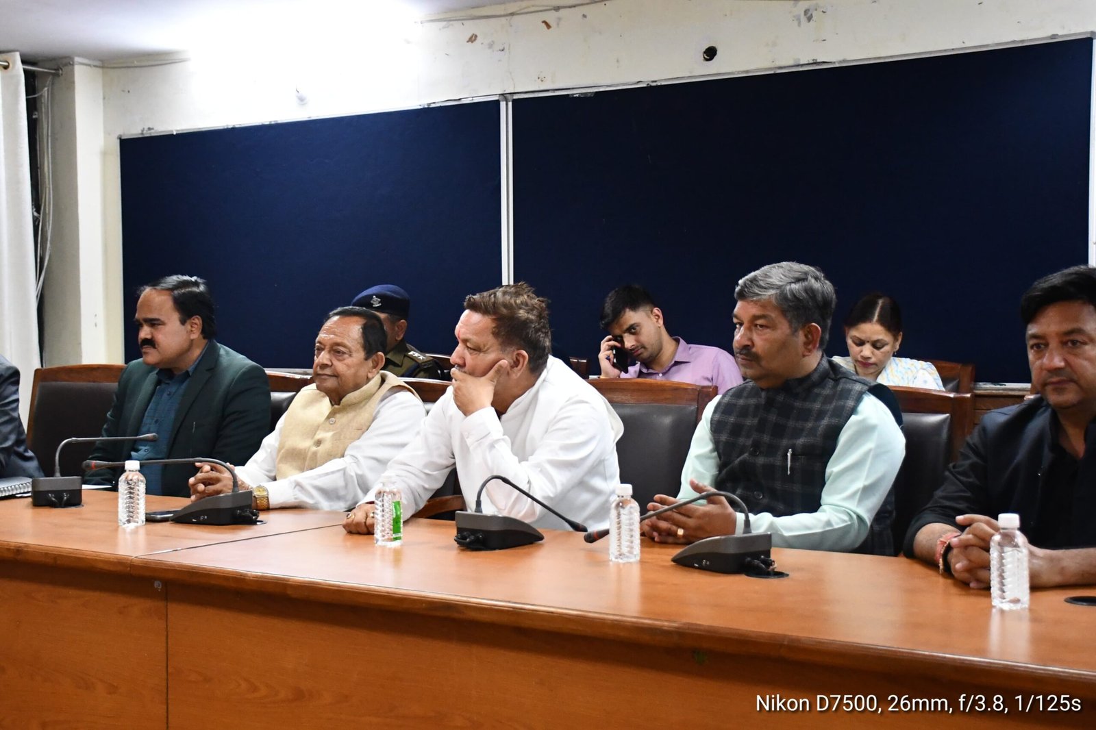 पेंशनर अपने जीवित प्रमाण पत्र ऑनलाईन के माध्यम से जमा करायें – मुख्य कोषाधिकारी