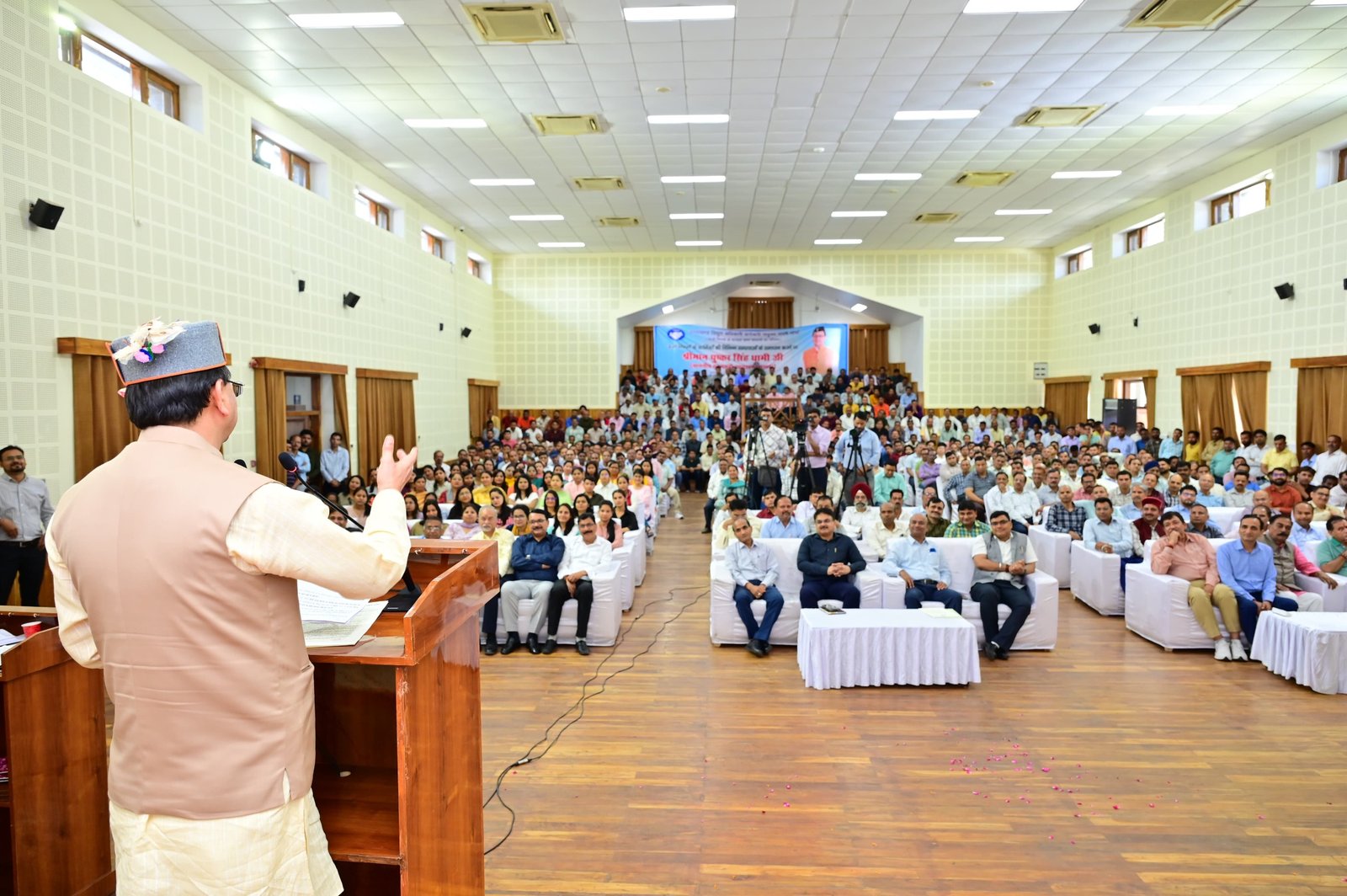 इकॉनोमी और इकोलॉजी के बीच समन्वय बनाकर ग्रीन एनर्जी के उत्पादन को दिया जा रहा प्रोत्साहन