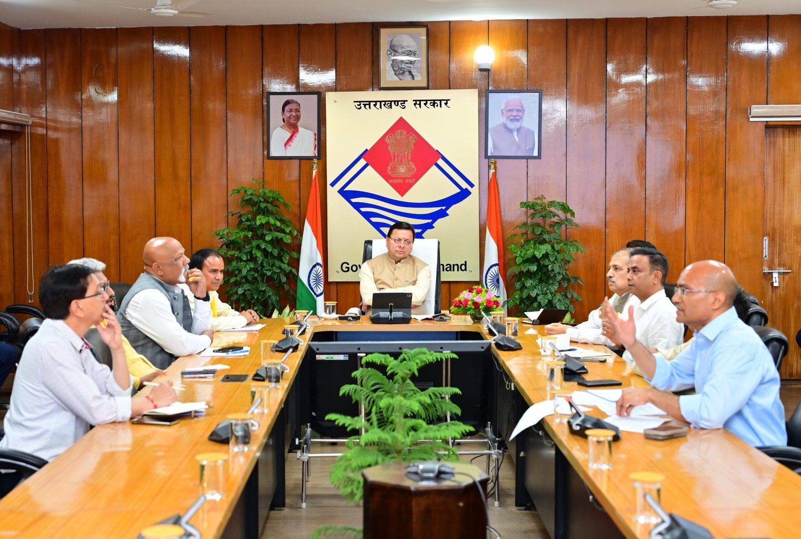 विदेशों में रोजगार के लिए उत्तराखंड से तैयार होंगे दक्ष युवा – उच्च शिक्षा को मिलेगा नया आयाम”