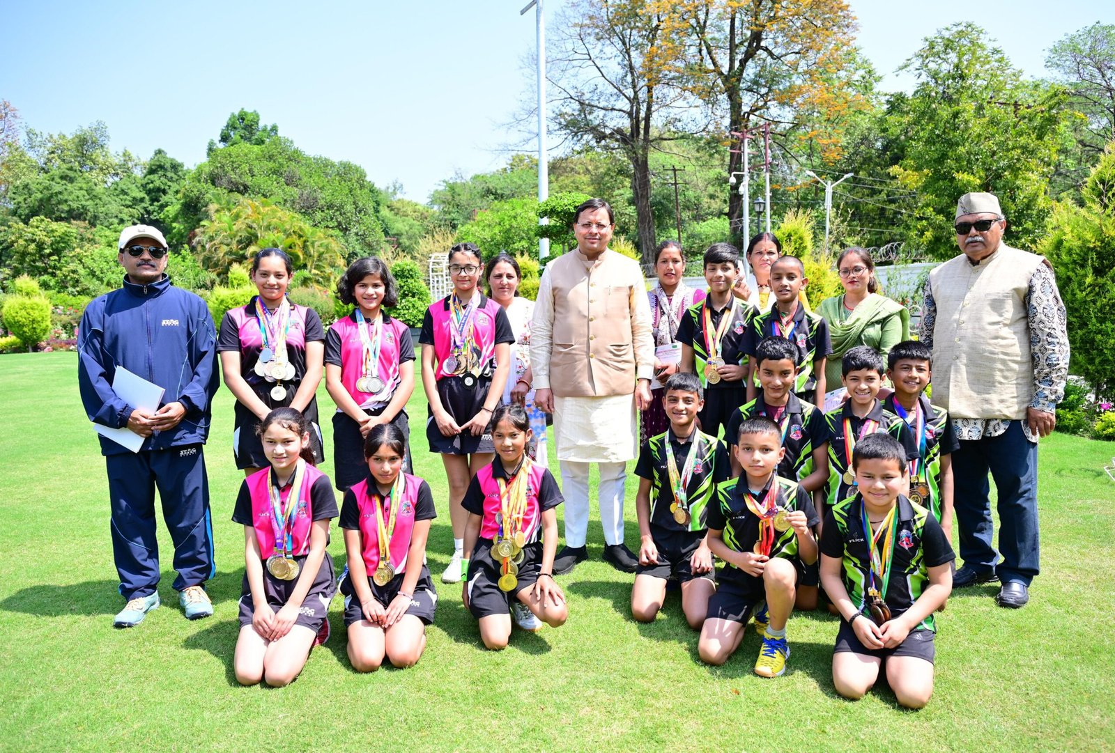 मुख्यमंत्री ने राष्ट्रीय टेबल टेनिस प्रतियोगिता के विजेता छात्रों को सम्मानित किया