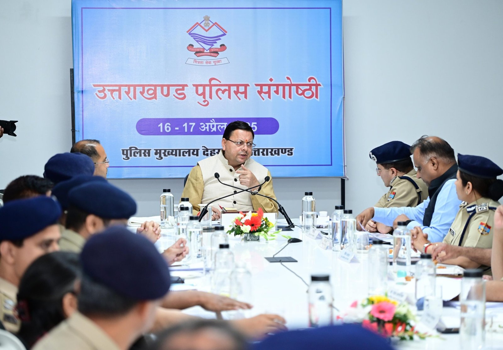 कैंची धाम में अगले 10 दिन के भीतर हैलीपेड की व्यवस्था करने के निर्देश , सीएम धामी स्वयं 10 दिन बाद इस हैलीपेड में पहुंचेंगे