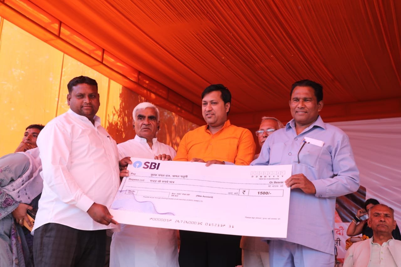 बहुउद्देशीय शिविरों का ऐतिहासिक आयोजनः सेवा, सुशासन और विकास की नई मिसाल लाखों की संख्या में लोगों ने उठाया शिविरों का लाभ