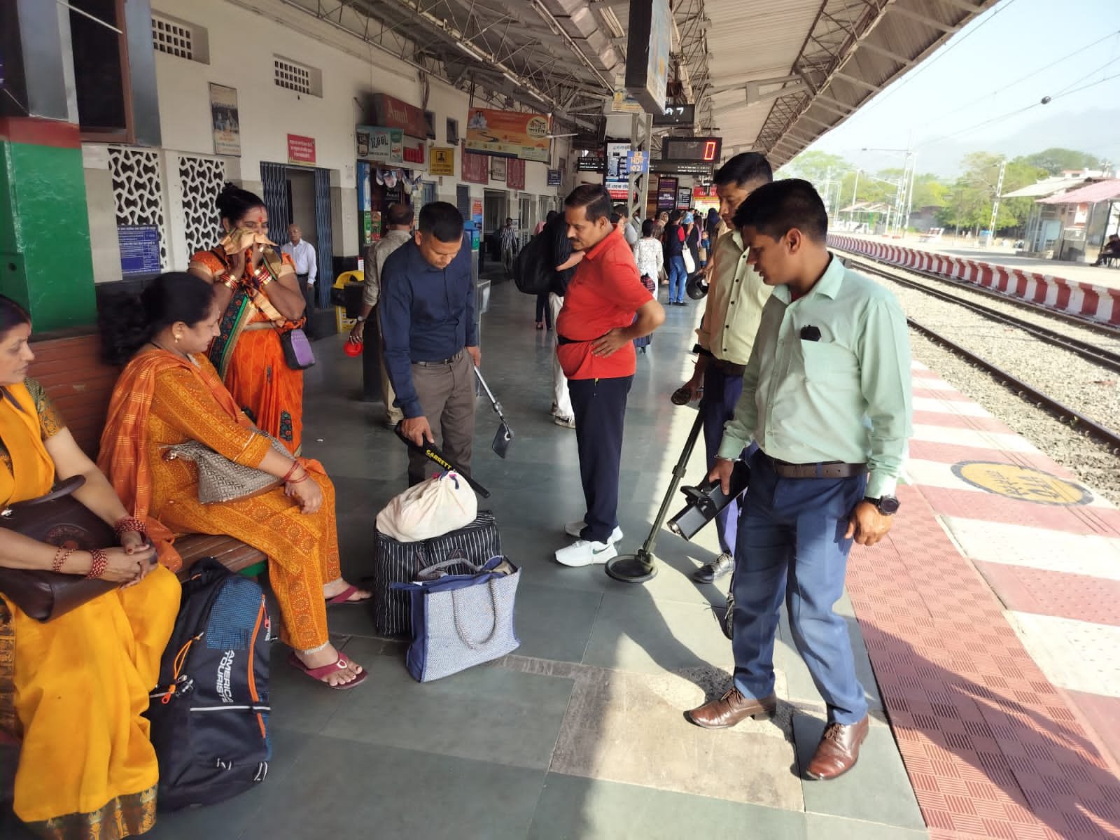 पहलगाम आतंकी हमले के बाद नैनीताल में सुरक्षा बढ़ाई गई।