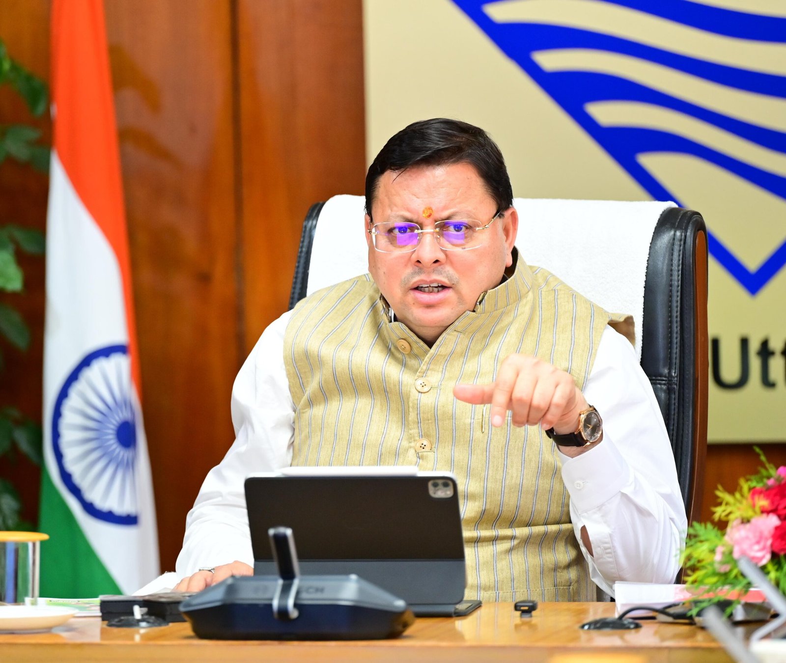 मुख्यमंत्री के स्पष्ट निर्देश -देहरादून के तीन प्रमुख निजी अस्पतालों में गोल्डन कार्ड से इलाज की सुविधा पूरी तरह जारी रहेंगी।