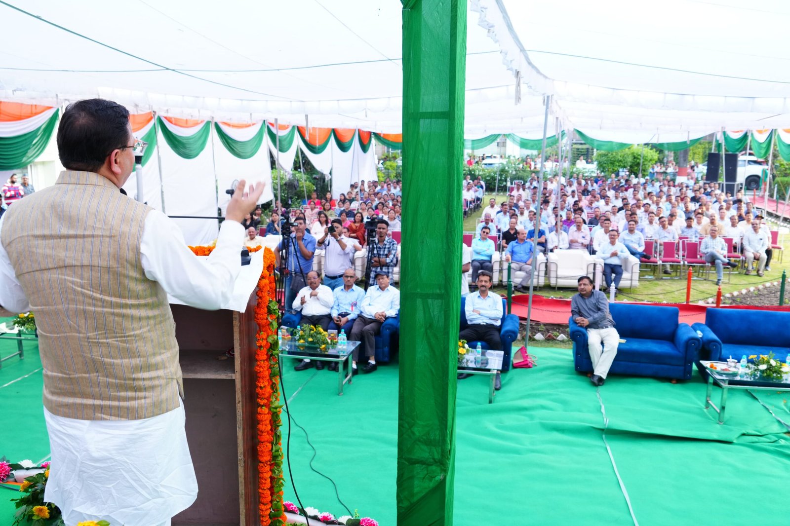 सीएम धामी ने किया सचिवालय के नव-निर्माण कार्यों का शिलान्यास, कर्मियों के हित में कई घोषणाएं”