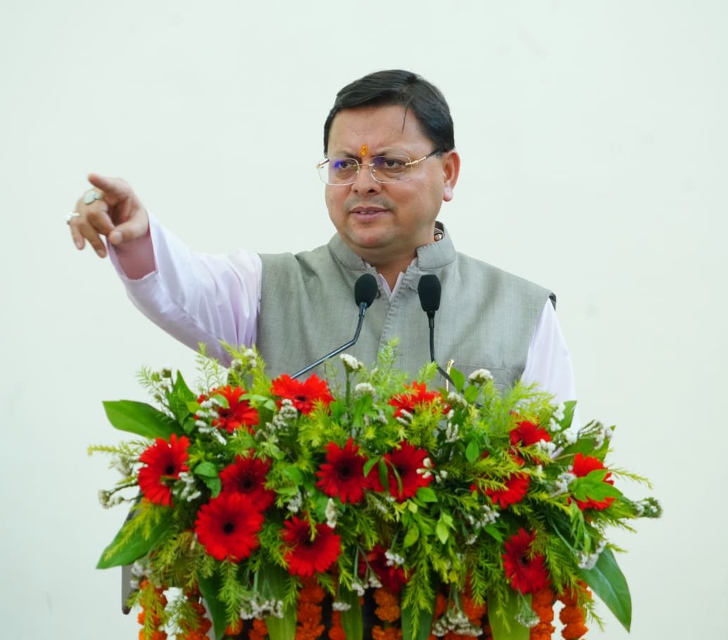 मुख्यमंत्री धामी ने किया हरबंश कपूर मेमोरियल कम्युनिटी हॉल का लोकार्पण