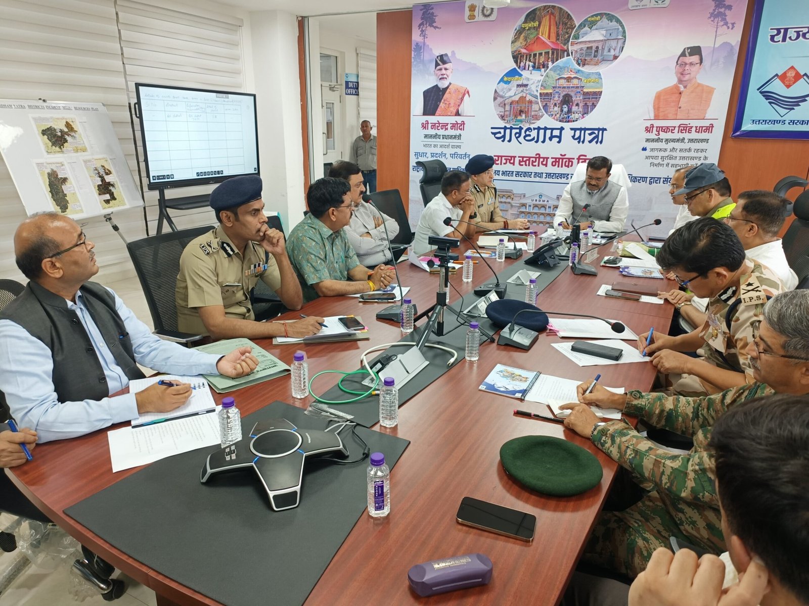“उत्तराखंड के अन्य जनपदों में भी सिविल डिफेंस का होगा विस्तार: मुख्य सचिव आनंद बर्द्धन”
