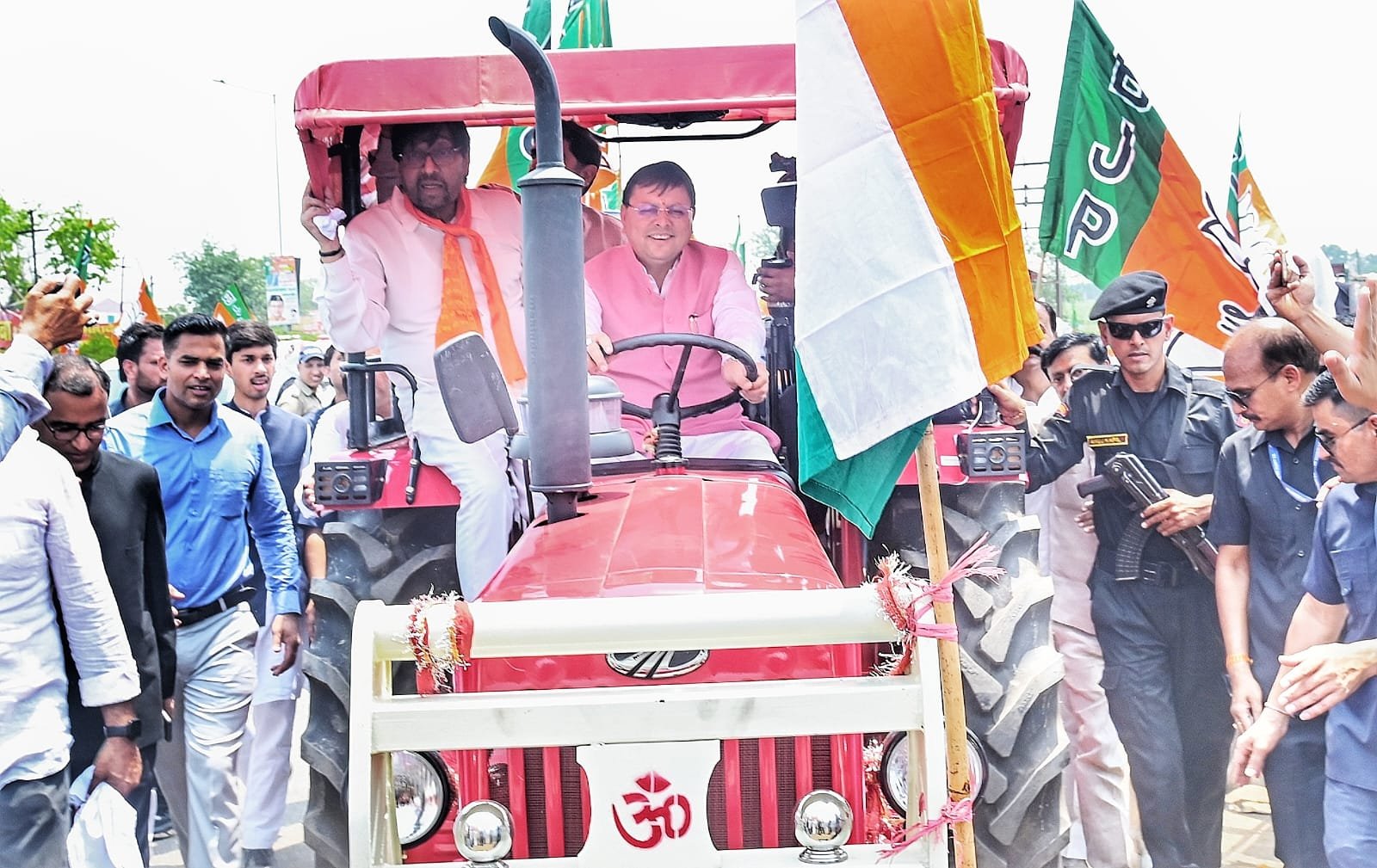 समान नागरिक संहिता कानून लागू करने पर विधान सभा मंगलोर में आयोजित की गई धन्यवाद रैली।
