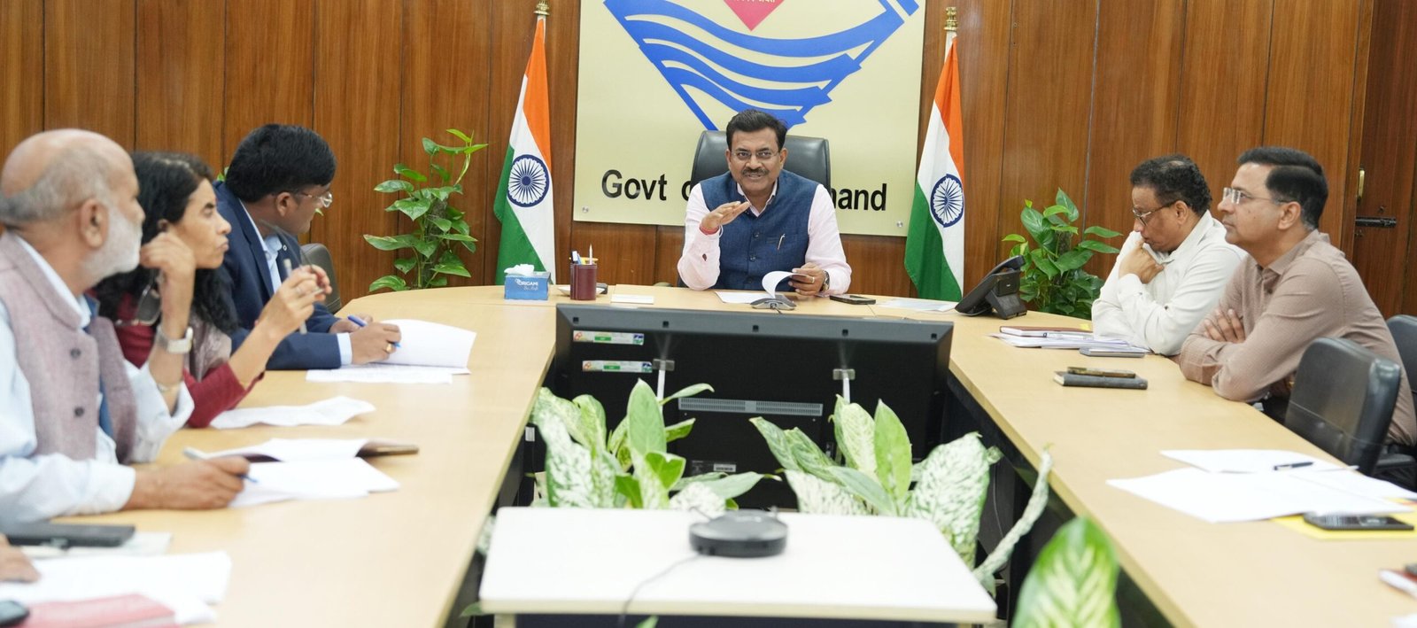 मुख्य सचिव की अध्यक्षता में व्यय-वित्त समिति की बैठक, दो महत्वपूर्ण परियोजनाओं को मिली मंजूरी