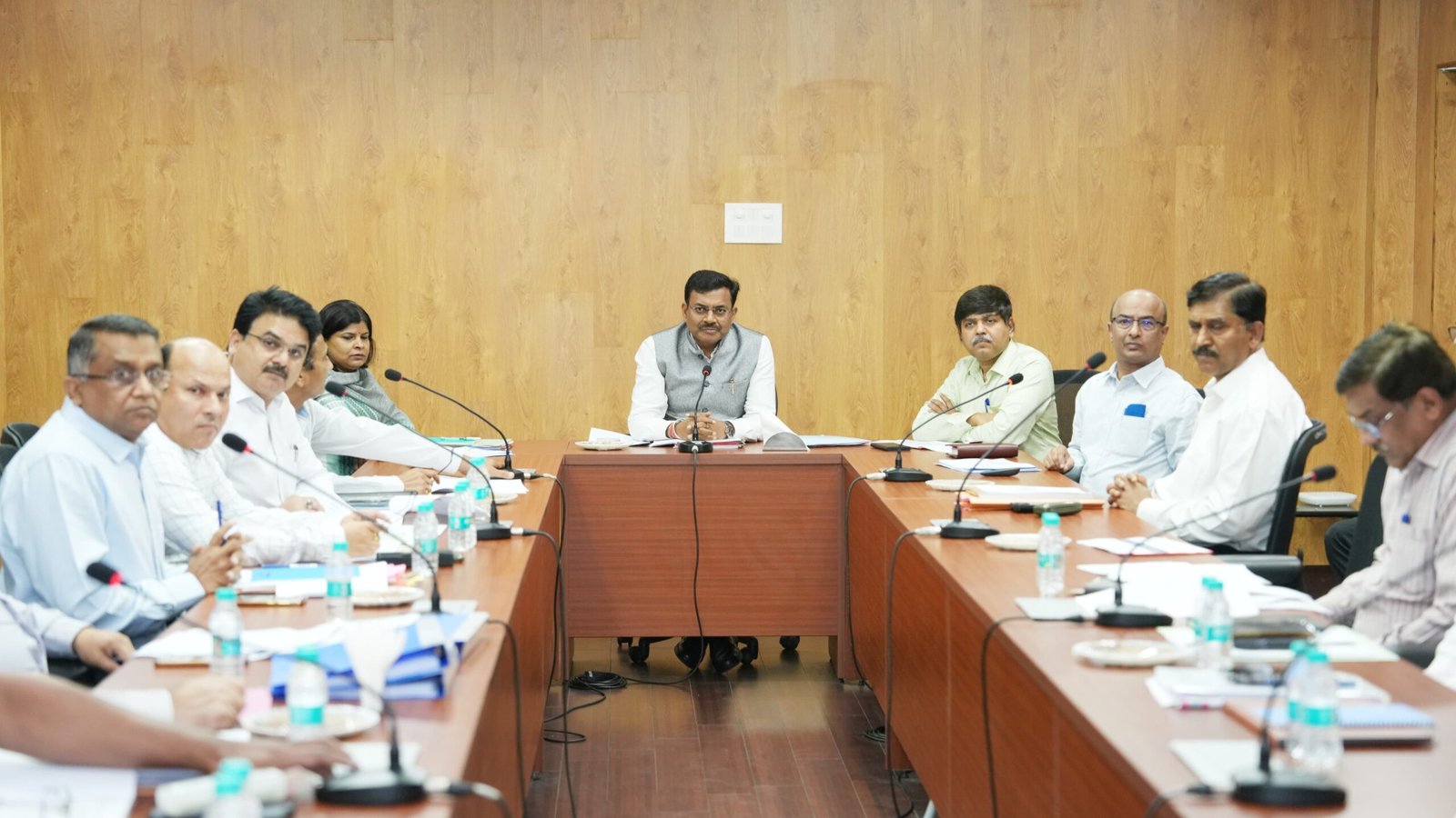 उत्तराखंड में सस्ती और विश्वसनीय ऊर्जा की दिशा में बड़ा कदम: मुख्य सचिव।