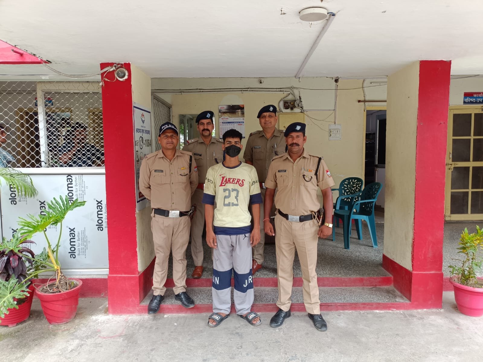 रामनगर पुलिस की त्वरित कार्रवाई, फरार आरोपी को किया गिरफ्तार।