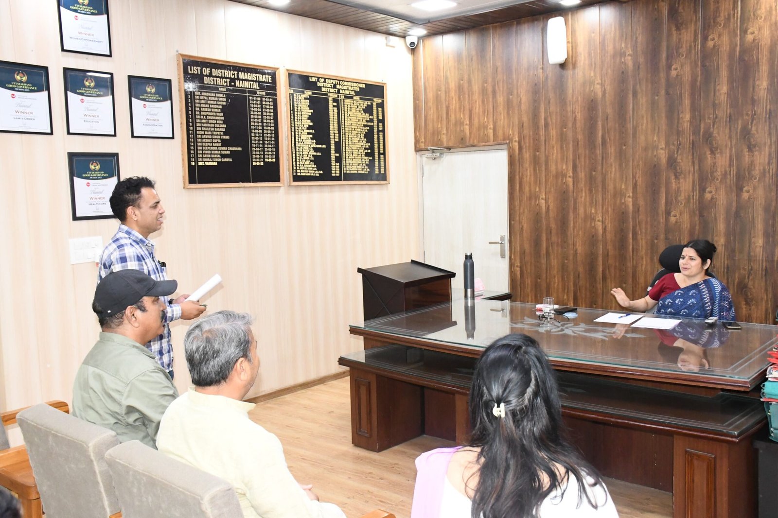 अतिक्रमण और जलभराव की समस्याओं पर प्रशासन सख्त, जिलाधिकारी ने दिए स्पष्ट निर्देश।
