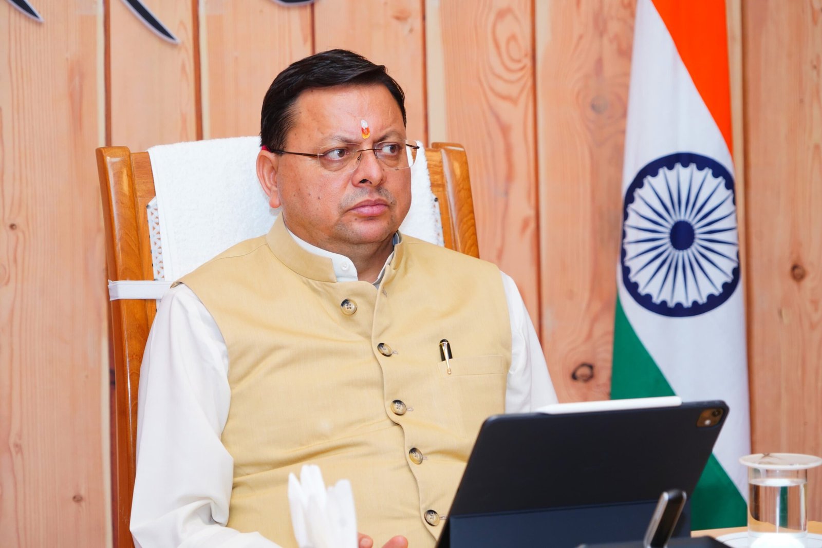 राज्य के सेब उत्पादक किसानों को सेब की बेहतर पैकेजिंग के लिये कार्टन का वितरण हुआ प्रारम्भ