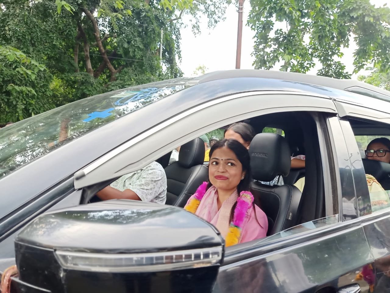 निर्दलीय छवि कांडपाल की ऐतिहासिक जीत — 2411 वोटों से हराया बेला तोलिया को