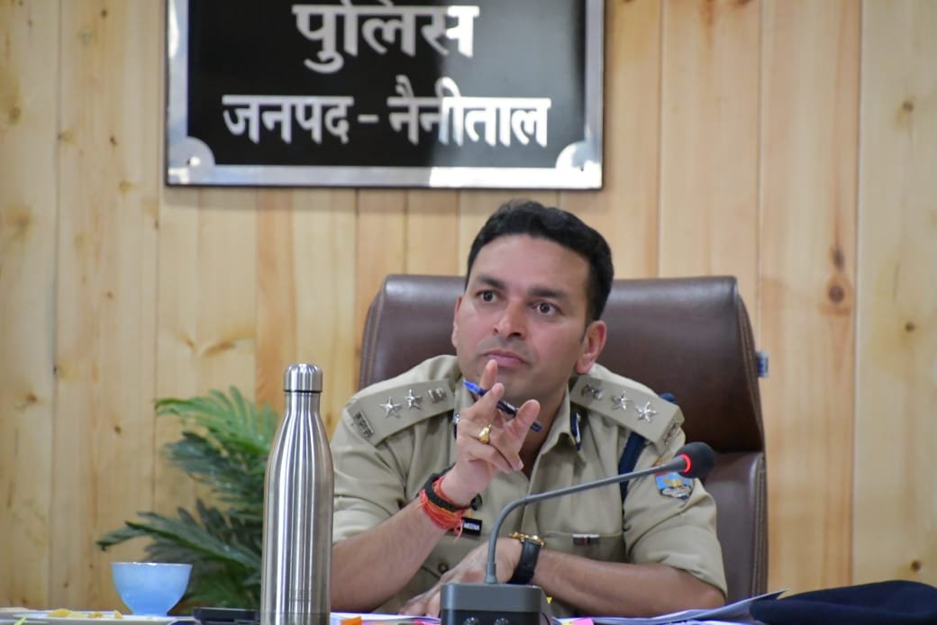 *ब्लॉक प्रमुख चुनाव में फायरिंग कर दहशत फैलाने वाले पन्नू गैंग का SSP नैनीताल मीणा ने किया सफाया*   *गैंग लीडर सहित 16 अपराधियों पर लगी गैंगस्टर, अभियोग पंजीकृत*