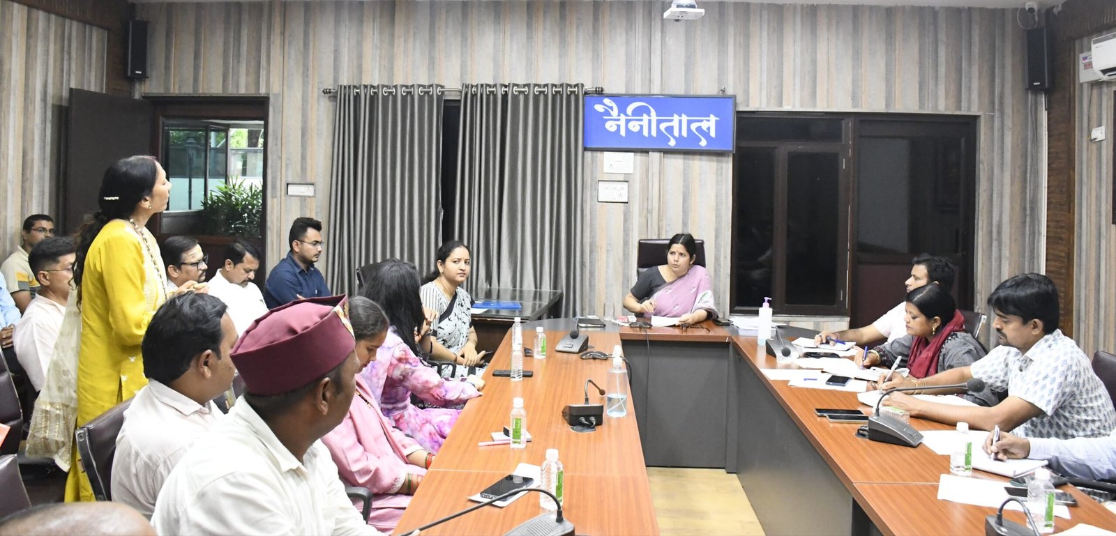जनता की समस्याओं के लिए गंभीर हुआ प्रशासन, वार्डों में चलेगा समाधान अभियान।