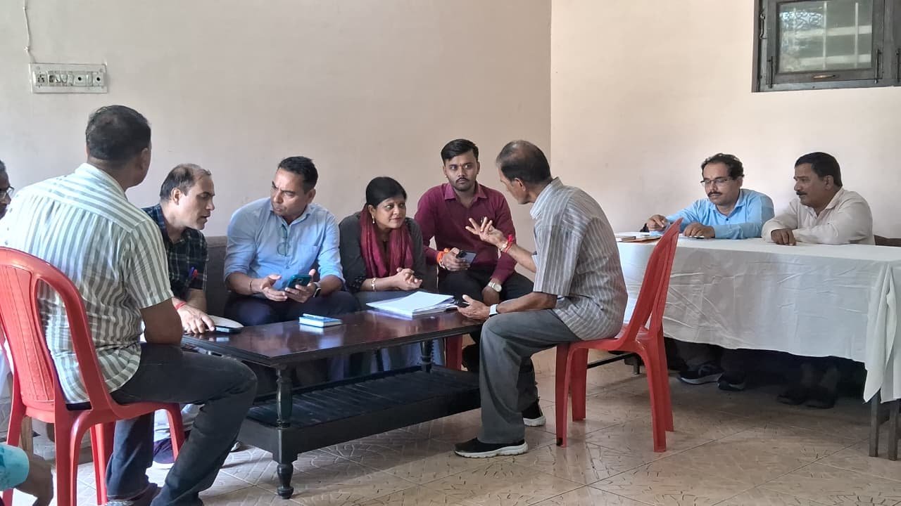 हल्द्वानी नगर निगम क्षेत्र में जन सुविधा शिविर, नागरिकों की समस्याओं का त्वरित निस्तारण।