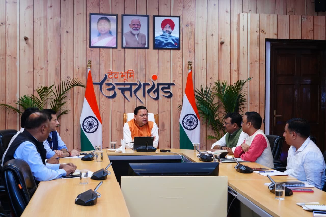 नेपाल सीमा सुरक्षा पर मुख्यमंत्री धामी की उच्चस्तरीय बैठक