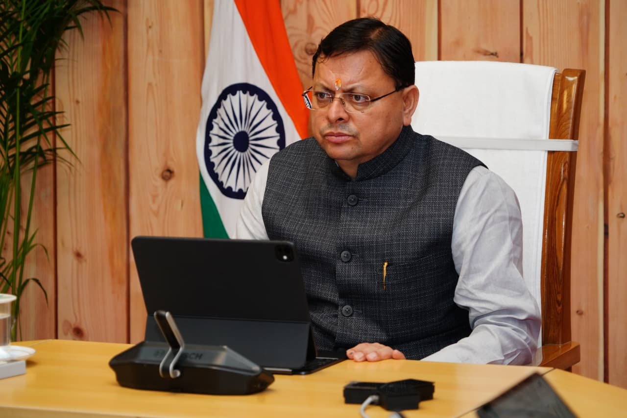 मुख्यमंत्री द्वारा विभिन्न विकास योजनाओं के लिए स्वीकृत की गई 100 करोड़ की धनराशि।
