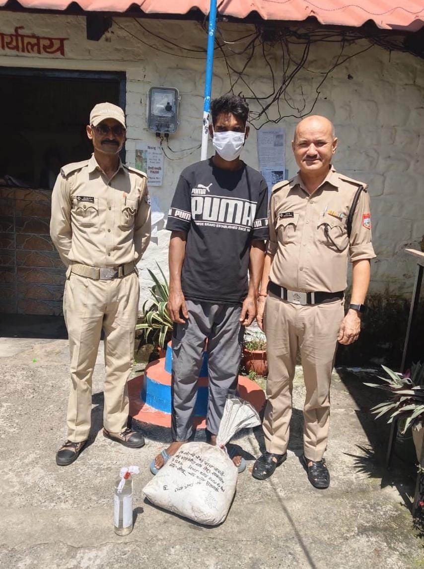 नैनीताल पुलिस की नशे के विरुद्ध कार्यवाही लगातार जारी।