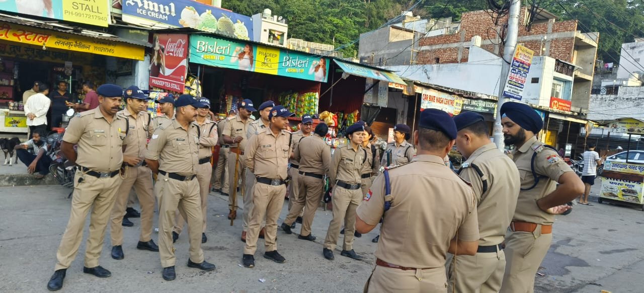 नैनीताल पुलिस का रामनगर में सत्यापन अभियान जारी।