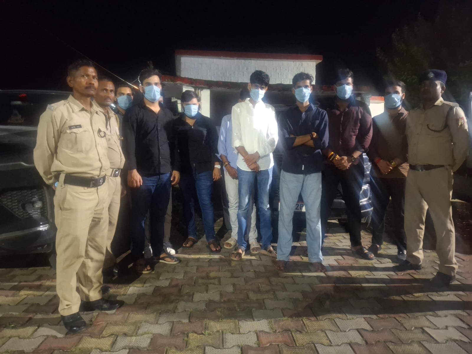 “पुलिस से बदतमीजी और सड़क पर रौब – SSP मीणा के आदेश पर 3 लग्जरी गाड़ियाँ सीज़”