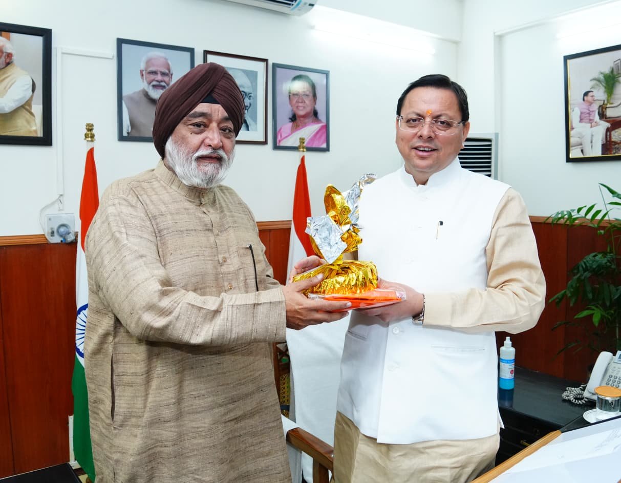 मुख्यमंत्री धामी से मिले हेमकुंट साहिब ट्रस्ट अध्यक्ष, यात्रा सहयोग के लिए जताया आभार