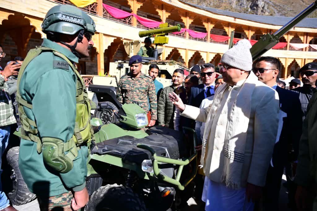 बद्री विशाल के दर्शन कर मुख्यमंत्री ने प्रदेशवासियों की सुख-समृद्धि की कामना की