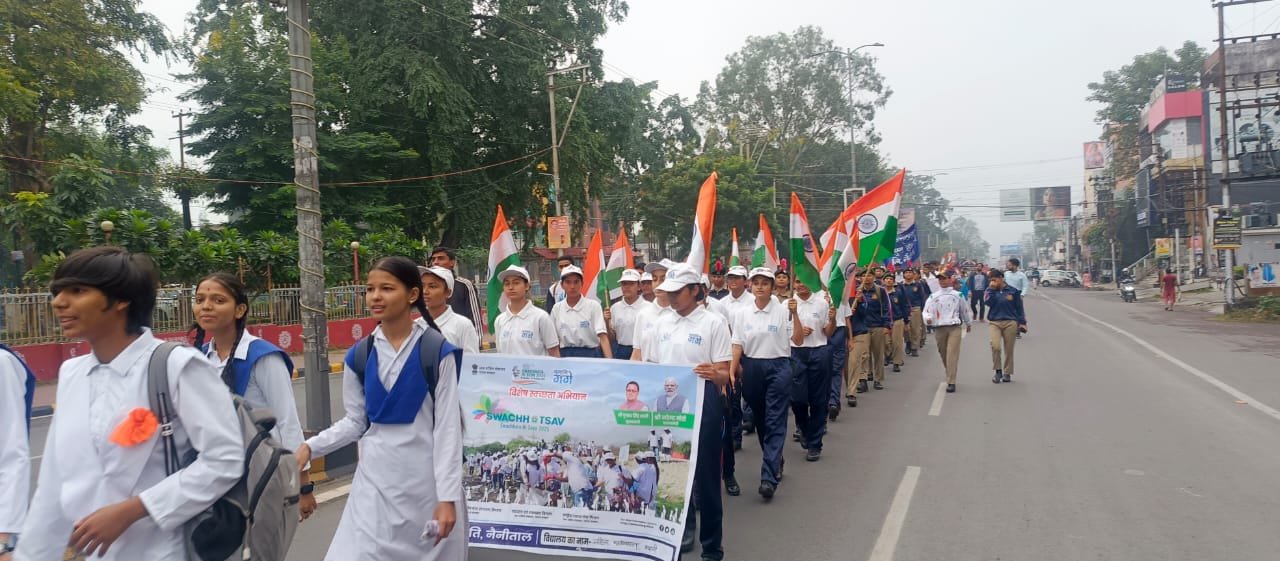 राष्ट्रीय एकता दिवस पर स्वच्छता ही सेवा अभियान के तहत चला जन-जागरूकता अभियान