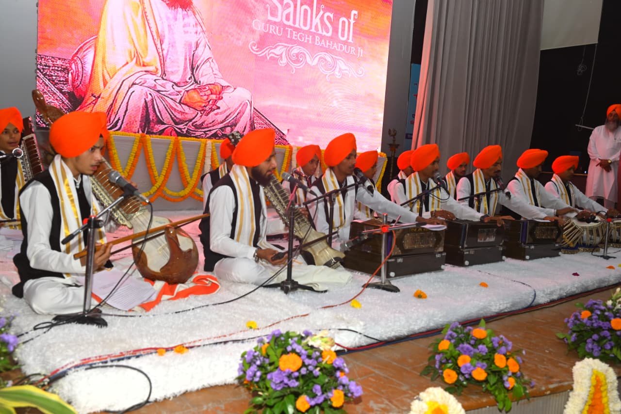 गुरु तेग बहादुर जी के 350वें शहीदी दिवस पर धार्मिक एकता पर हुआ विशेष विमर्श