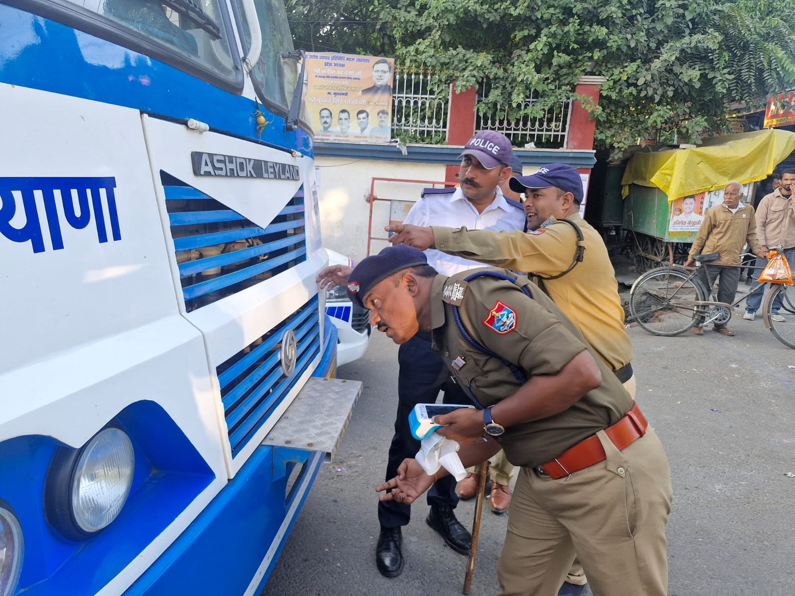लापरवाह चालकों पर कसा शिकंजा—प्रेसर हॉर्न लगे 47 वाहन पकड़े गए