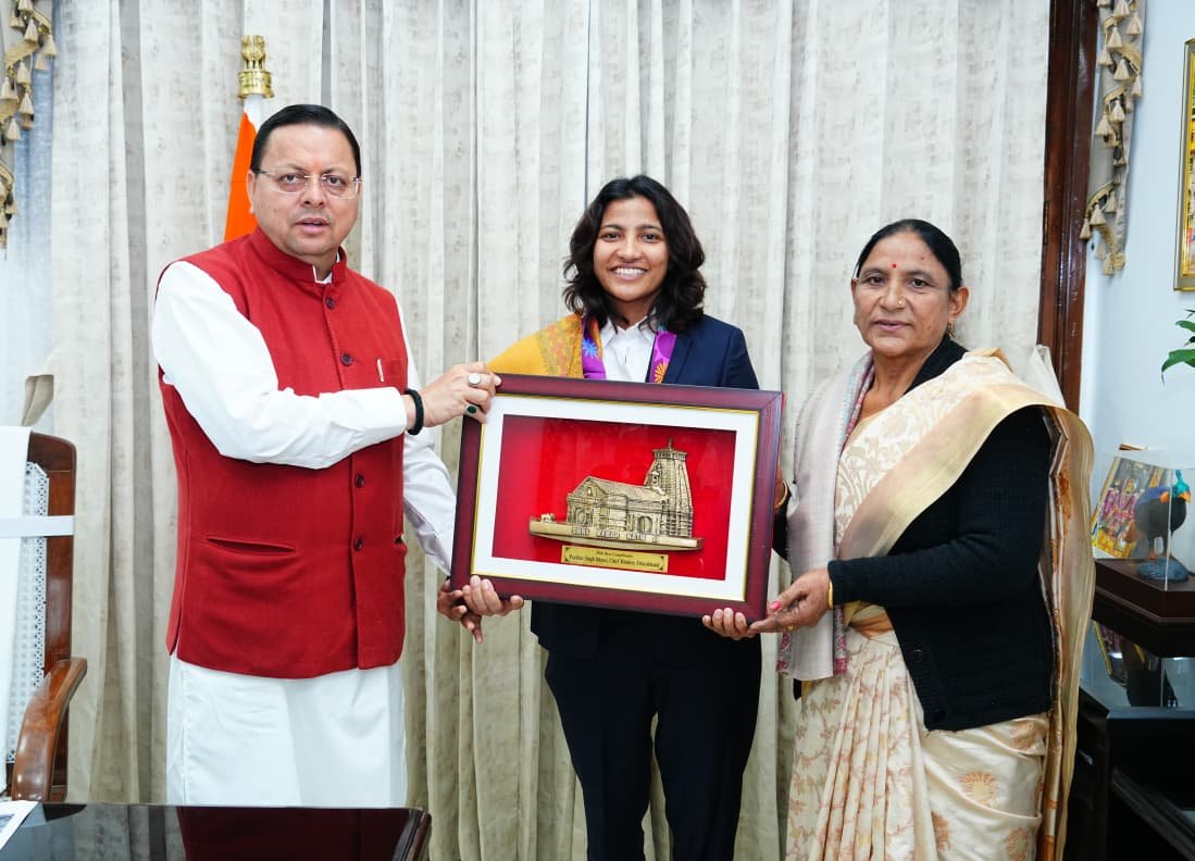 मुख्यमंत्री ने स्नेह राणा को दी बधाई और उज्ज्वल भविष्य के लिए शुभकामनाएं।