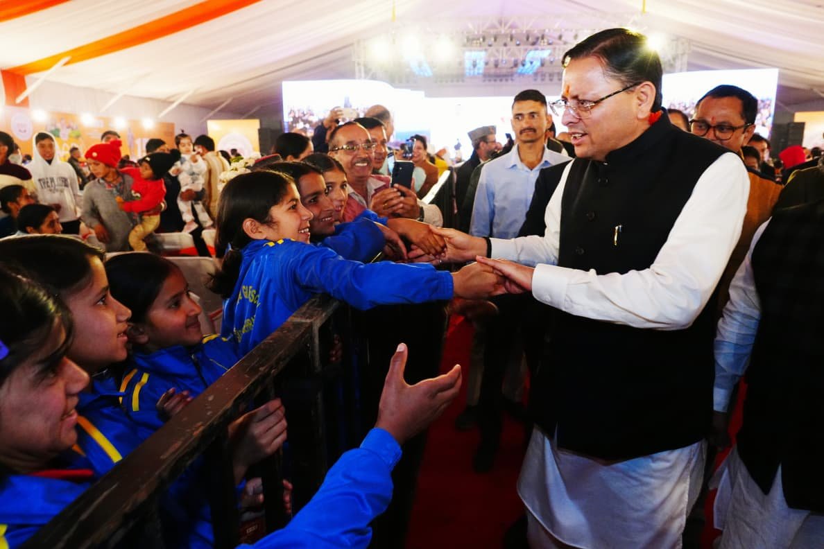 एकलव्य मॉडल स्कूल, छात्रवृत्ति, आईटीआई सहित अनेक योजनाओं से जनजातीय समाज हो रहा सशक्त