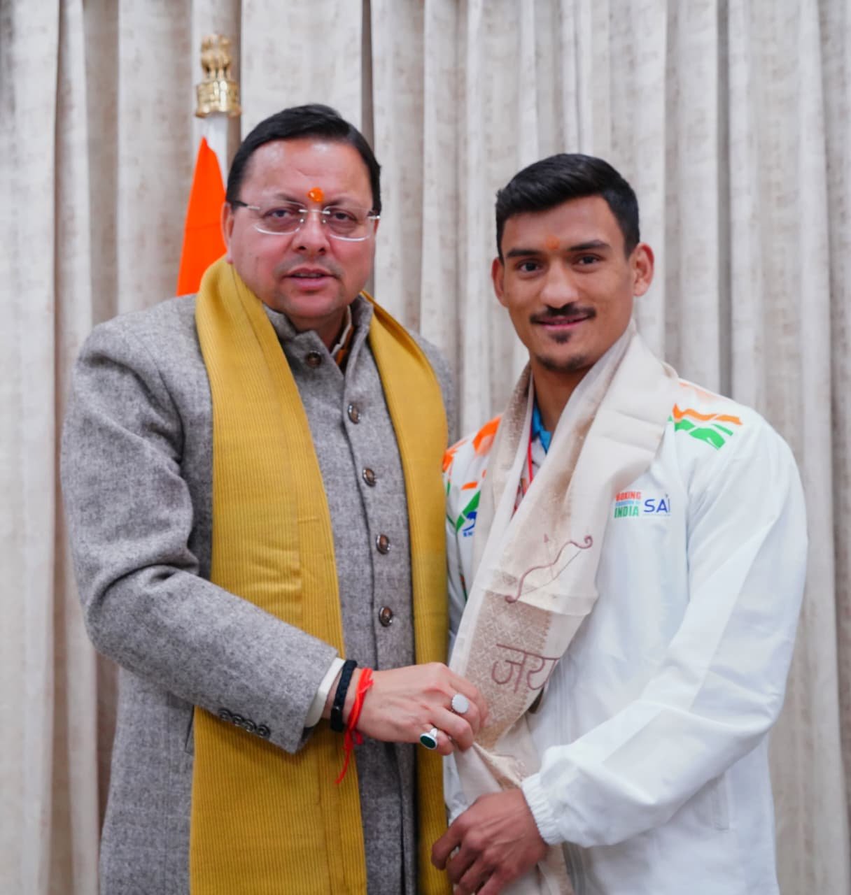 परिष्कृत प्रेस नोट – मुख्यमंत्री श्री पुष्कर सिंह धामी से अंतरराष्ट्रीय बॉक्सर पवन बर्त्वाल की भेंट