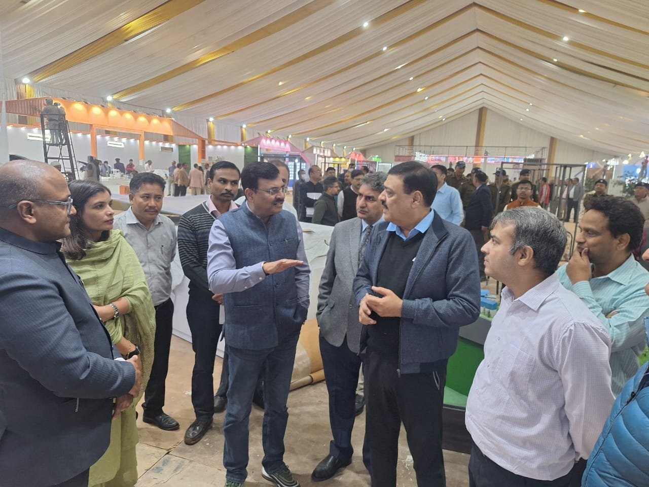 मुख्य सचिव आनन्द बर्द्धन ने किया एफआरआई देहरादून का निरीक्षण