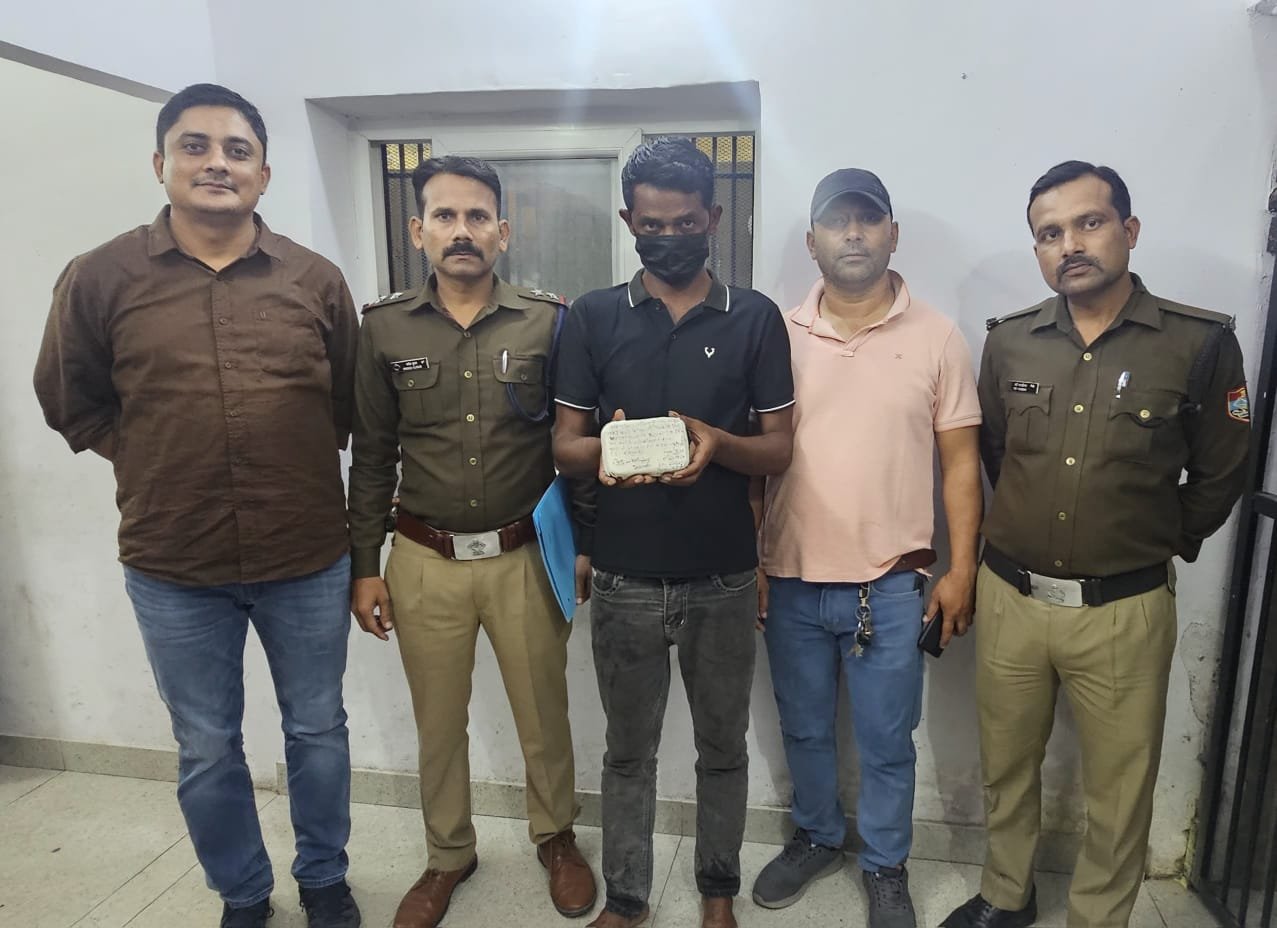 एसएसपी नैनीताल के निर्देशन में नशे पर वार लगातार*  *56 ग्राम स्मैक के साथ तस्कर गिरफ्तार*  *