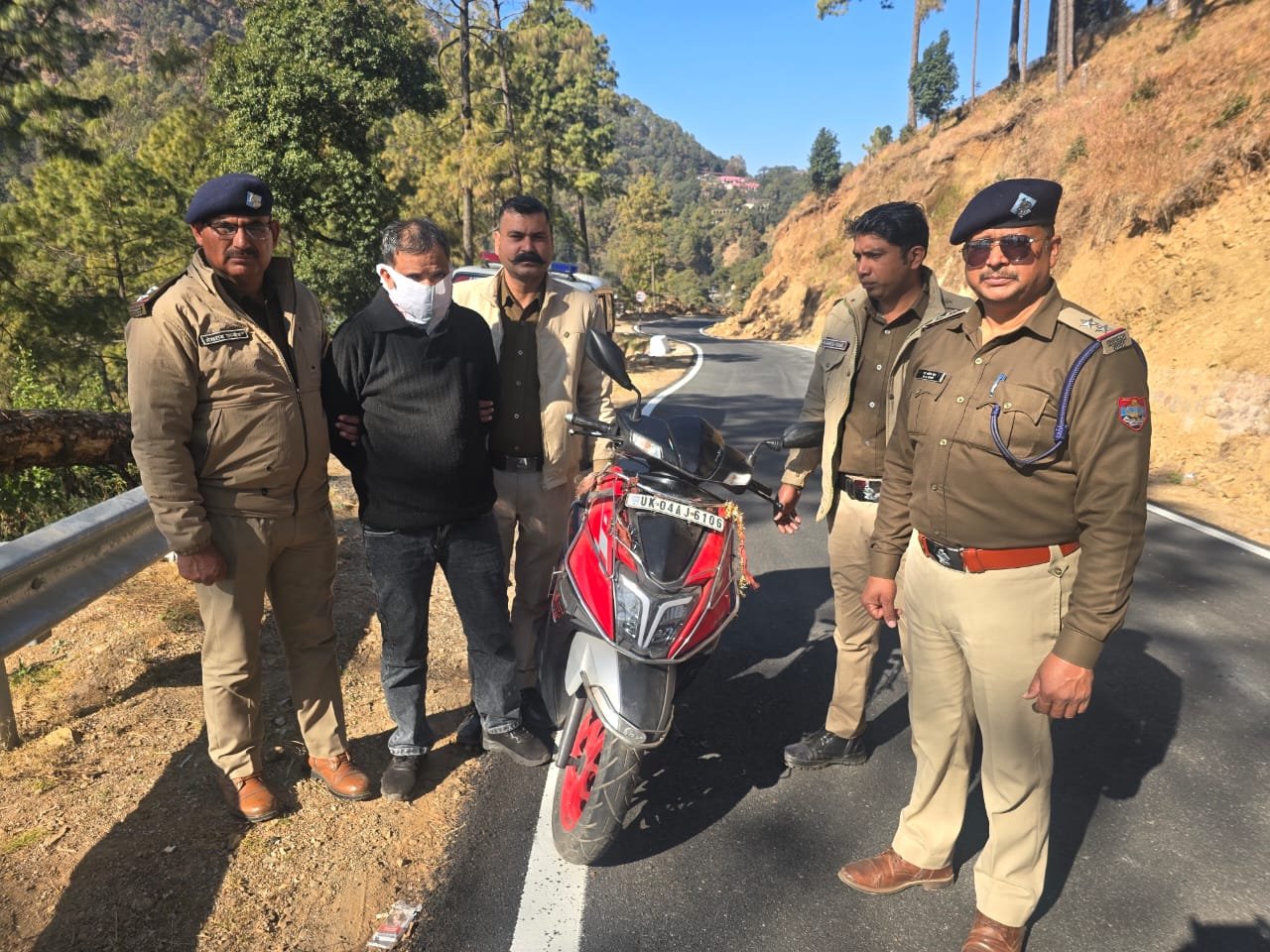 देर रात्रि सूचना पर SSP नैनीताल की त्वरित कार्रवाई, फरार चोर गिरफ्तार